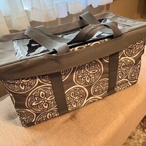 THIRTY-ONE LARGE UTILITY TOTE, INSERT, & LID; GRAY MEDALLION PATTERN, EUC!